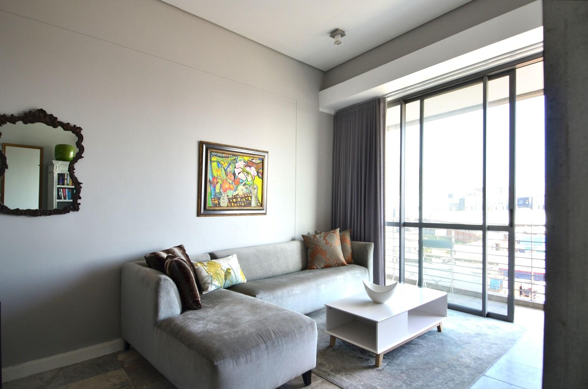 Aha Harbour Bridge & Aparthotel Cape Town